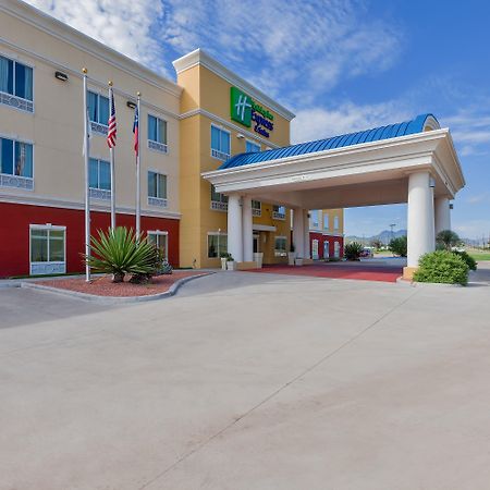 Holiday Inn Express And Suites Alpine By Ihg Zewnętrze zdjęcie