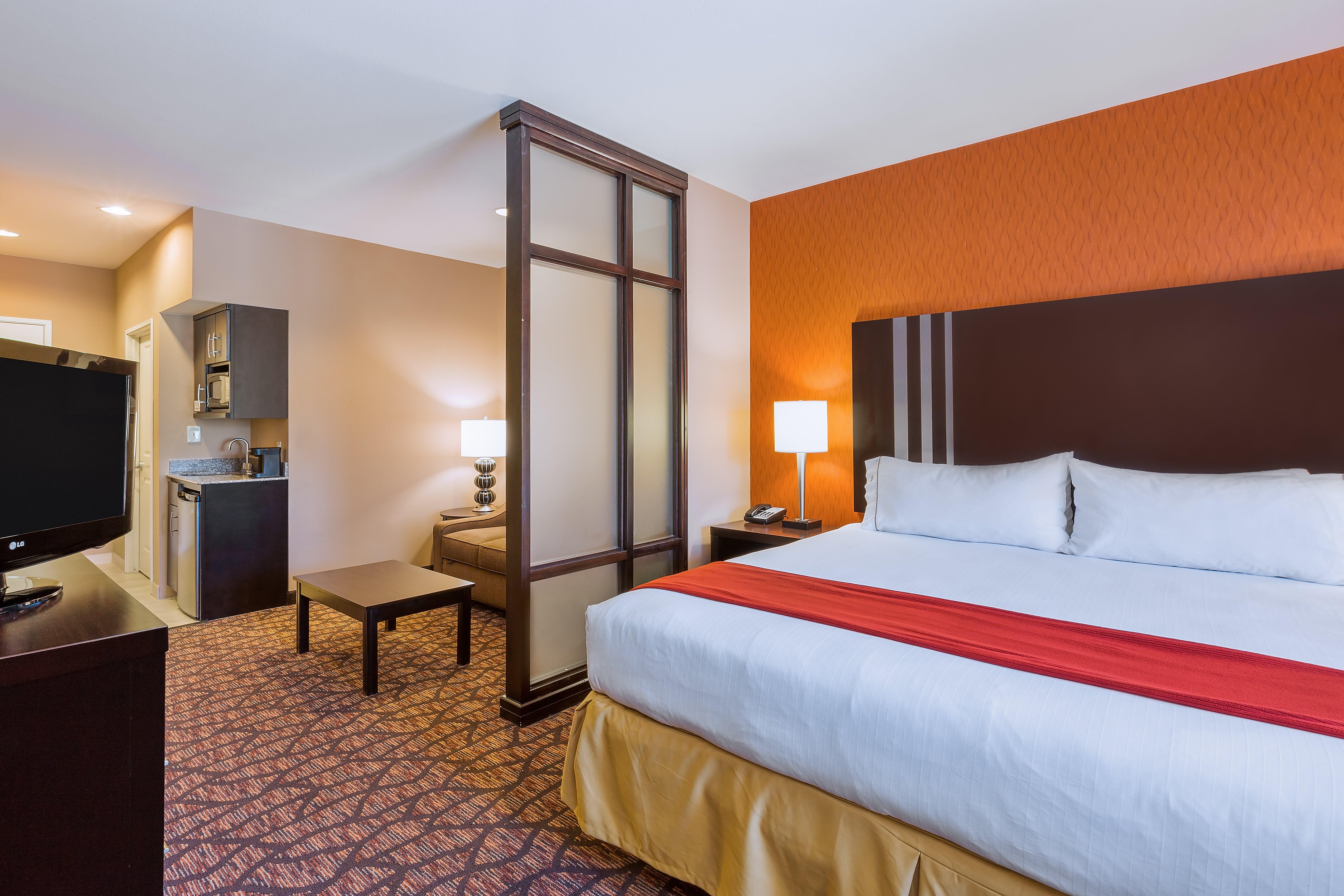 Holiday Inn Express And Suites Alpine By Ihg Zewnętrze zdjęcie