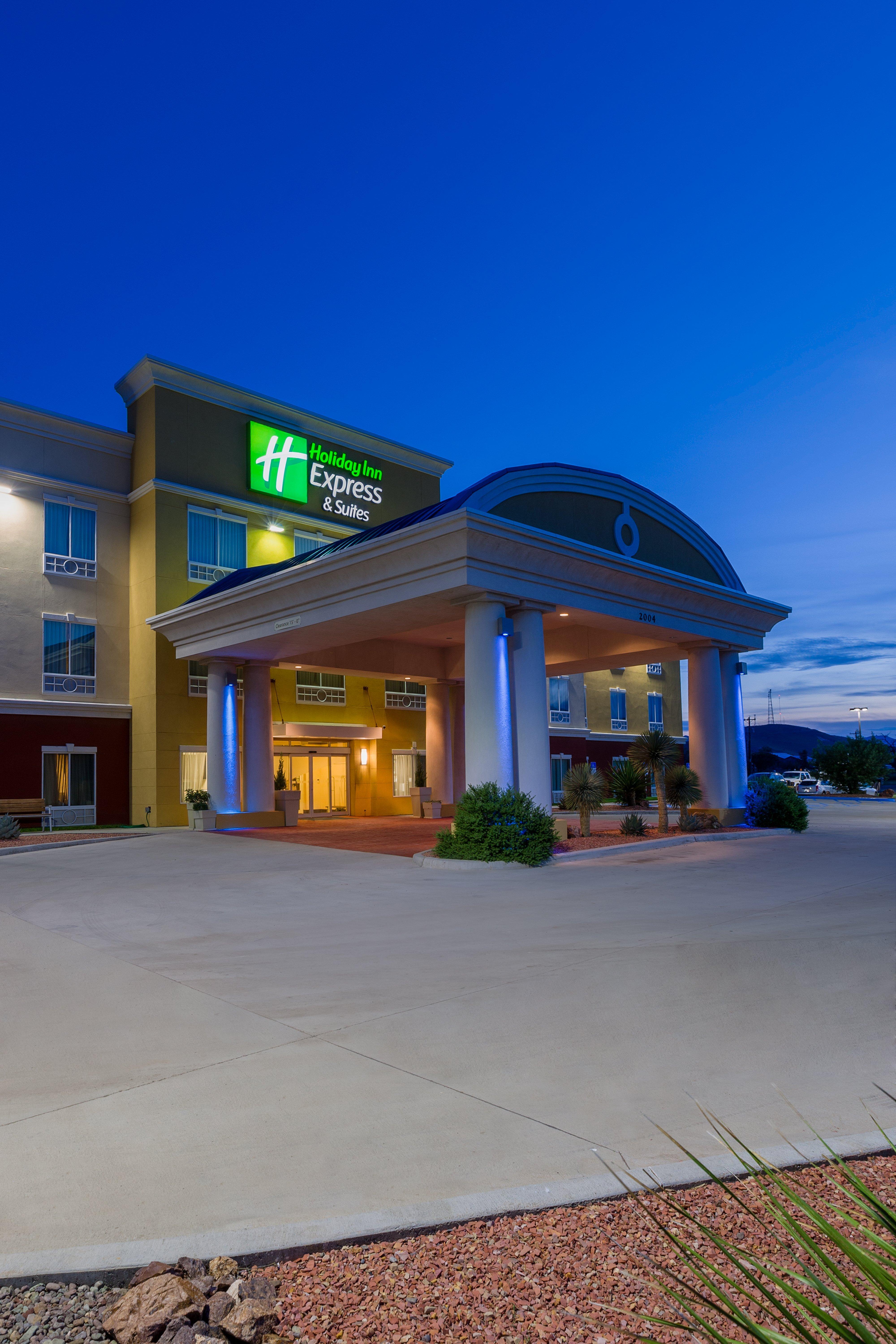 Holiday Inn Express And Suites Alpine By Ihg Zewnętrze zdjęcie