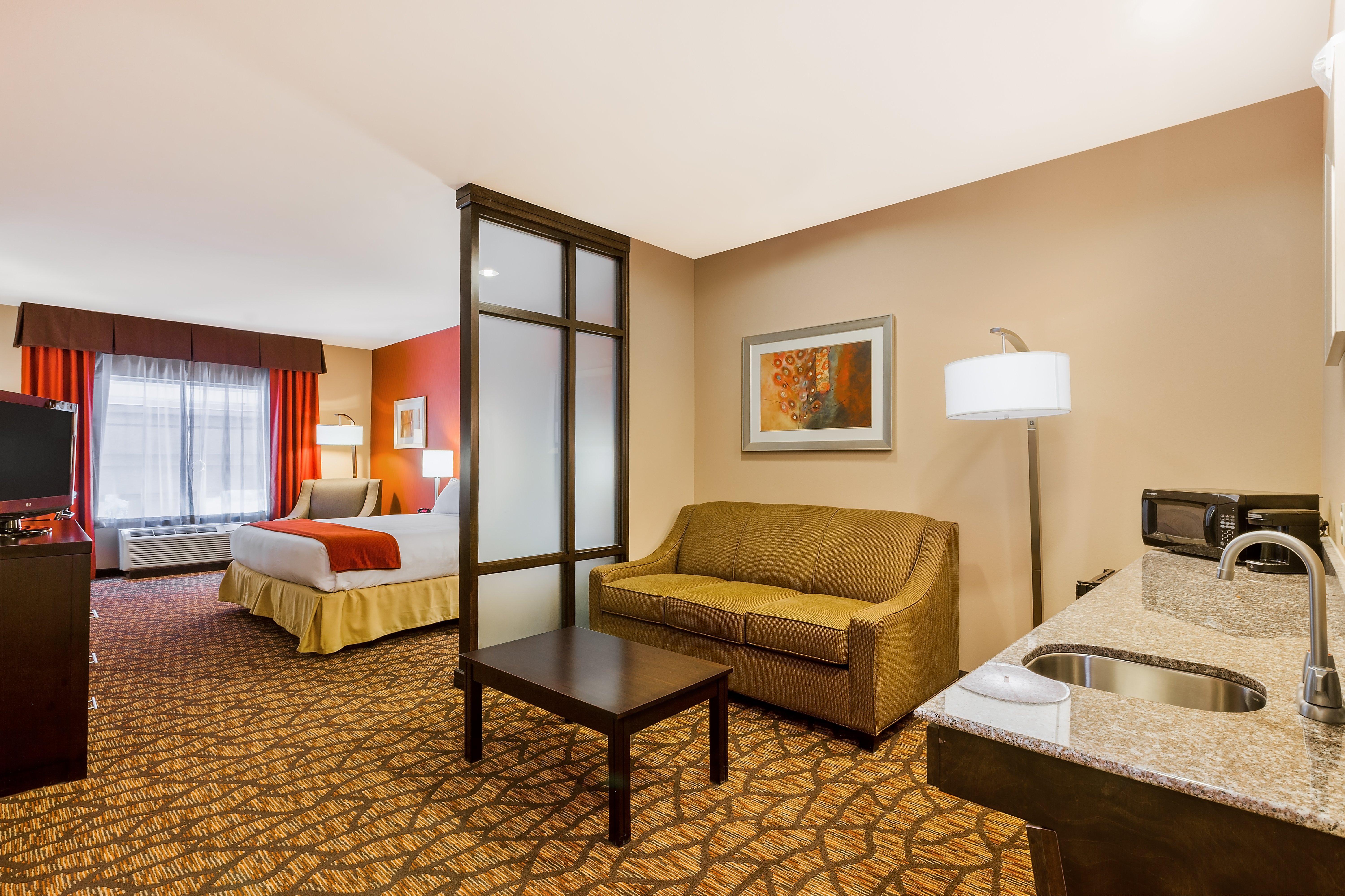 Holiday Inn Express And Suites Alpine By Ihg Zewnętrze zdjęcie